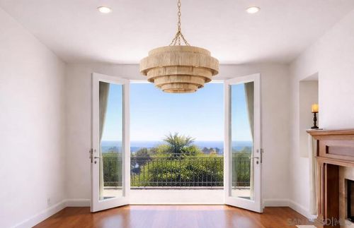 1690 Gascony Rd, Encinitas, CA, 92024-1223 | Card Image