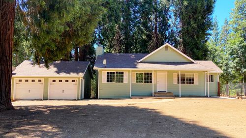 6040 Omo Ranch Rd, Somerset, CA, 95684-9209 | Card Image