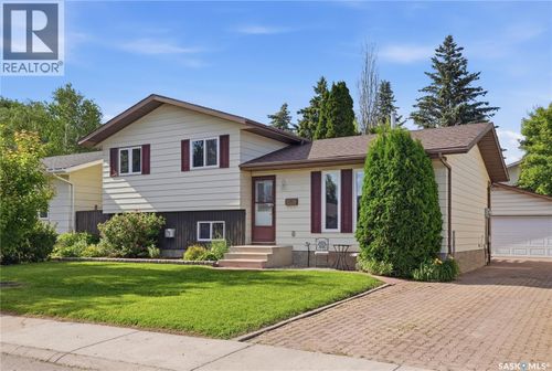 430 Manning Lane, Saskatoon, SK, S7L6J8 | Card Image
