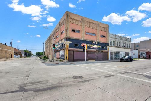 1301 W Vliet Street, Milwaukee, WI, 53205 | Card Image