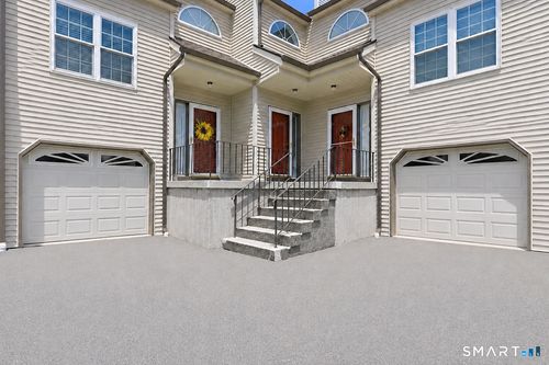 8-10 Taft Pt, Waterbury, CT, 06708-3965 | Card Image