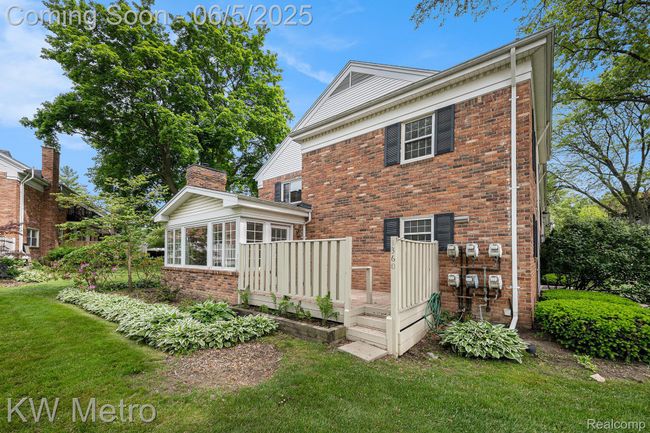 Deck and sunroom | Image 21