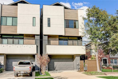 1116 Peden St, Houston, TX, 77006-1226 | Card Image