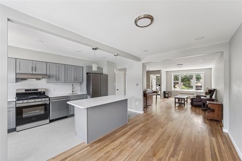 5119 64th St, Woodside, NY, 11377-5806 | Card Image