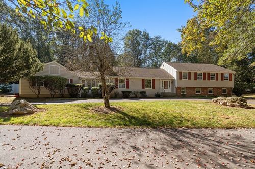 91 Glen St, Natick, MA, 01760-5647 | Card Image