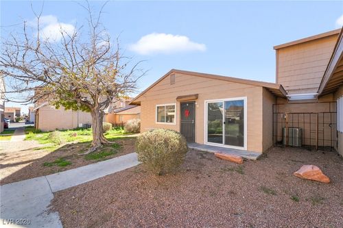 5238 Greene Ln, Las Vegas, NV, 89119-1855 | Card Image