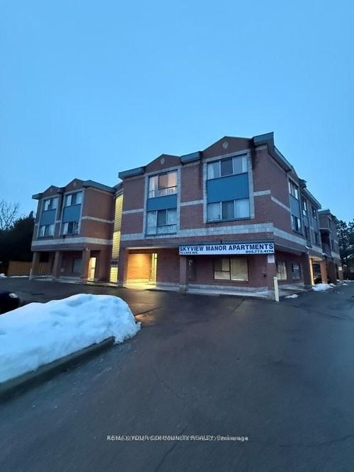 203-72 Lake Ave, Richmond Hill, ON, L4E3N3 | Card Image