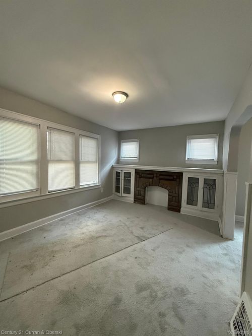 7130 Julian St, Detroit, MI, 48204-3341 | Card Image