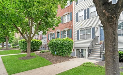1415-151 W Market St, Newark, NJ, 07103-3428 | Card Image