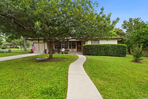 301 Avenue A, Converse, TX, 78109-2103 | Card Image