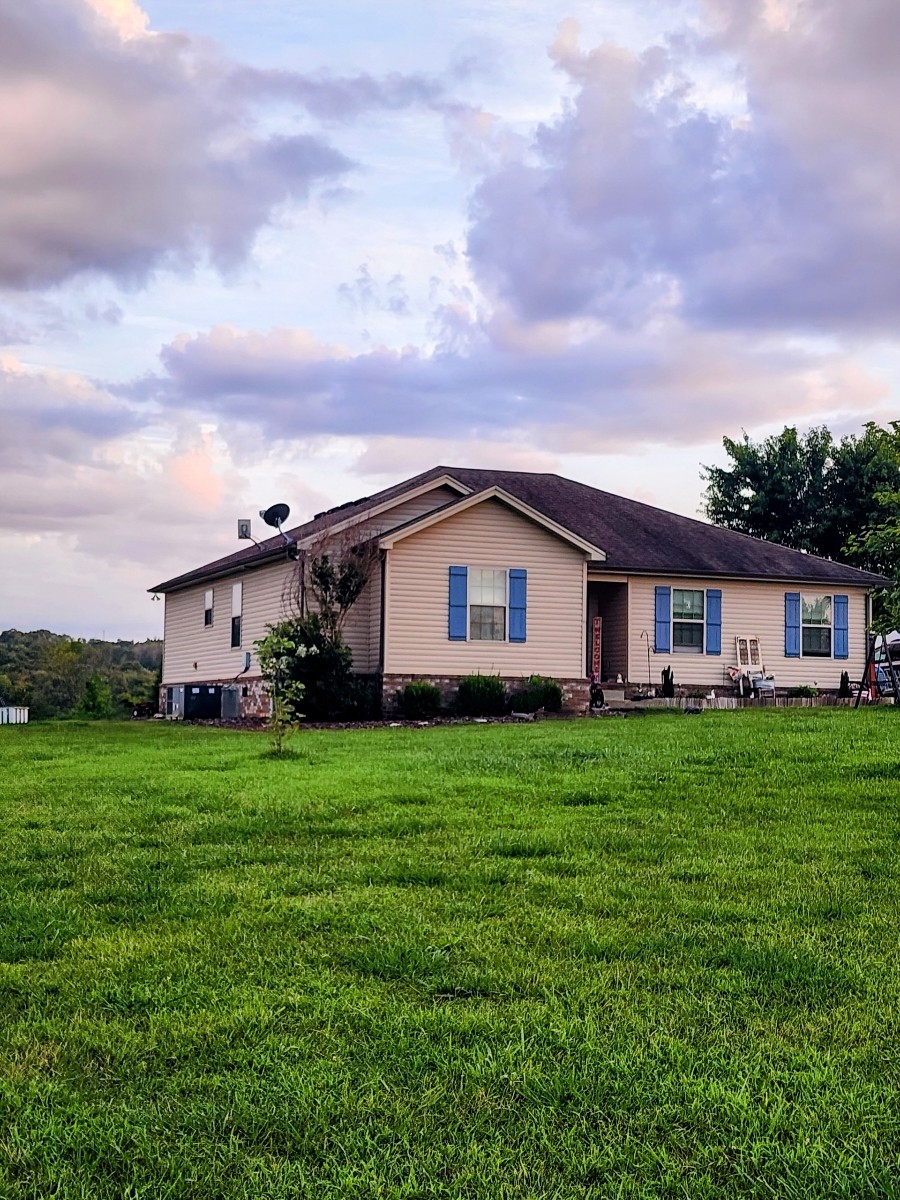 Roberts Rd, Watertown, TN 37184