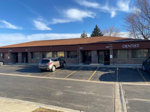 1240b-1255 Bamburg Ct, Hanover Park, IL, 60133-5219 | Card Image