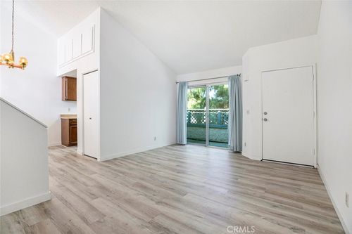 apt-14-3904 Bresee Ave, Baldwin Park, CA, 91706-4174 | Card Image