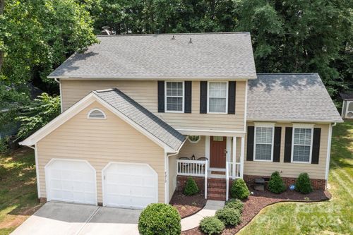 7212 Morsey Ct, Charlotte, NC, 28269-2196 | Card Image