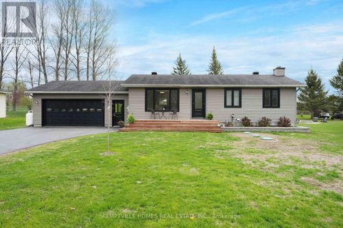 2134 County 20 (Oxford Station) Road, North Grenville, ON, K0G1T0 | Card Image