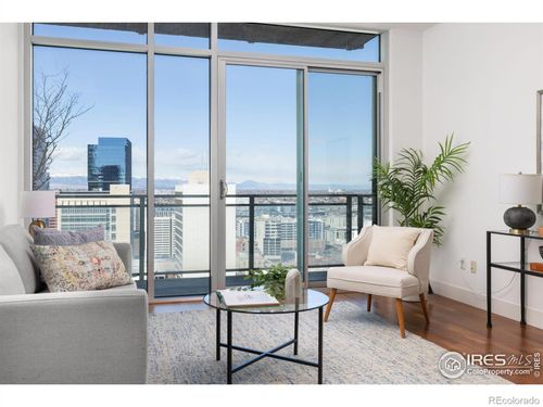 unit-2113-2001 Lincoln St, Denver, CO, 80202-3871 | Card Image