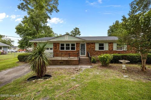 101 Pine Dale Rd, Havelock, NC, 28532-2716 | Card Image