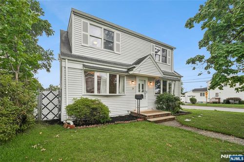 29 Henry Street, Elmwood Park, NJ, 07407 | Card Image