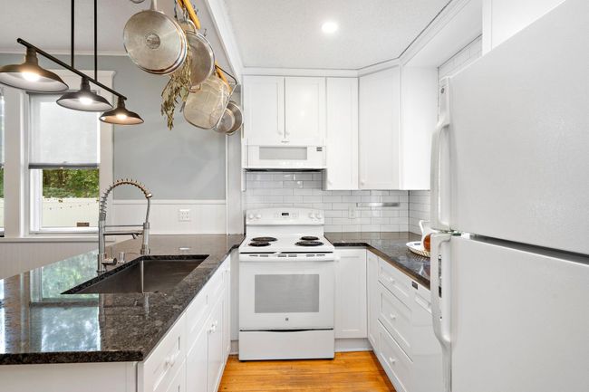 9-web-or-mls-1246-frisbie-ave.jpg | Image 9