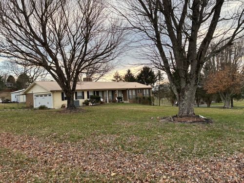 112 Woodland Dr, Sweetwater, TN, 37874-5806 | Card Image