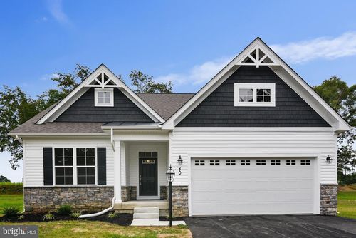 11027 Locust Dr, DAMASCUS, MD, 20872-1720 | Card Image