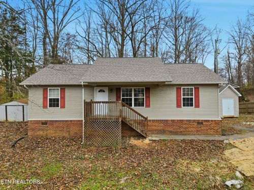 617 Hollow Dr, Strawberry Plains, TN, 37871-5740 | Card Image