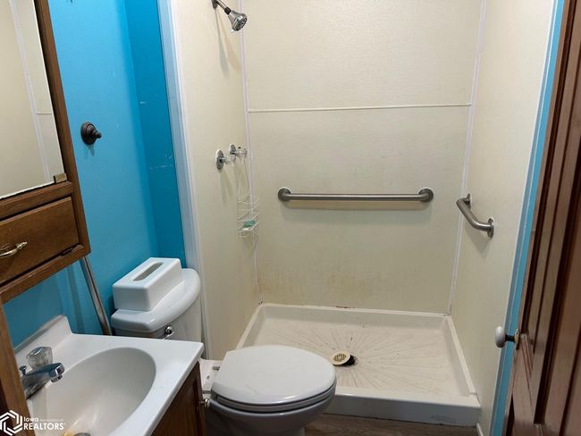 400 S Commercial Ave, House other with 2 bedrooms, 1 bathrooms and null parking in Eagle Grove IA | Image 5
