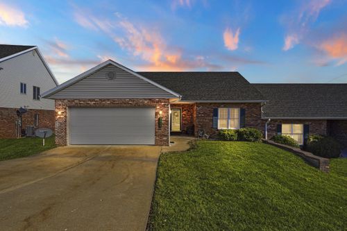 4314 Kendallwood Ct, Jefferson City, MO, 65109-7119 | Card Image