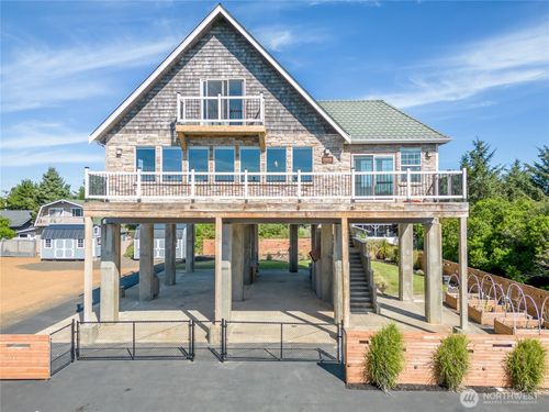 144 Sand Dune Ave Sw, Ocean Shores, WA, 98569-9481 | Card Image