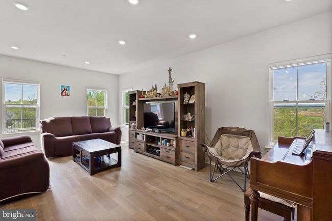 121 Kyle Sq, Townhouse with 3 bedrooms, 4 bathrooms and null parking in MEDIA PA | Image 7