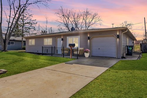 617 Tanglewood Dr, STREAMWOOD, IL, 60107-1246 | Card Image