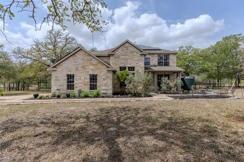 202 The Oaks Blvd, Elgin, TX, 78621-5804 | Card Image