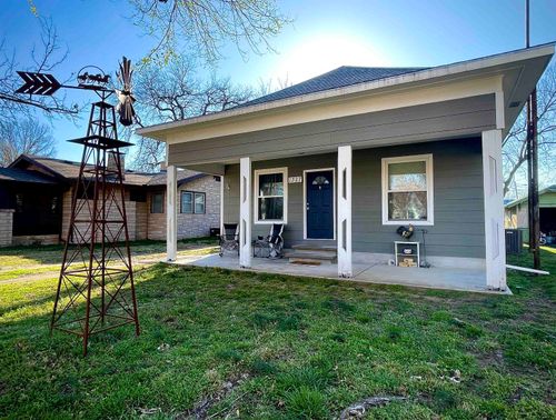 1327 N 2nd St, Arkansas City, KS, 67005-1519 | Card Image