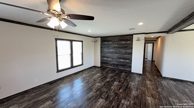 438 County Road 679, House other with 4 bedrooms, 2 bathrooms and null parking in Natalia TX | Image 12