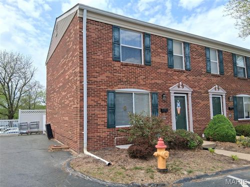 1025 Lacouer Drive, Kirkwood, MO, 63122 | Card Image