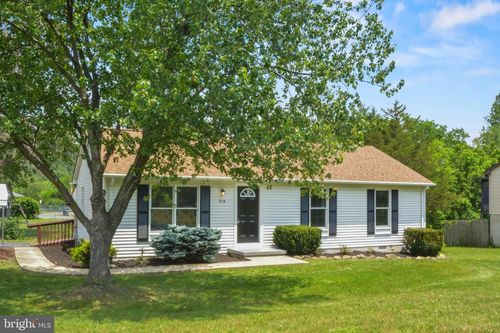 516 W Duck St, FRONT ROYAL, VA, 22630-4702 | Card Image
