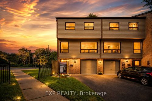 64 Park Lane Cir, Bowmanville, ON, L1C3V9 | Card Image