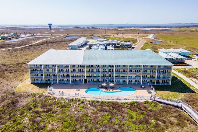 1004 - 5495 State Highway 361, Condo with 2 bedrooms, 2 bathrooms and null parking in Port Aransas TX | Image 25