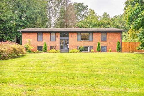 16 Beechwood Rd, Asheville, NC, 28805-2319 | Card Image