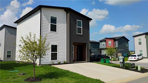1100 Indiana Ave, Bentonville, AR, 72713-5219 | Card Image