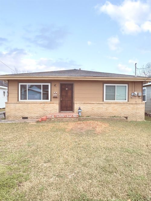 521 Lagarde St, Thibodaux, LA, 70301-3427 | Card Image