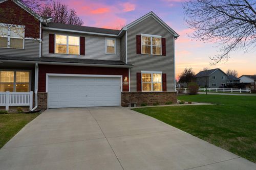 1893 13th St W, Hastings, MN, 55033-8581 | Card Image