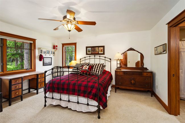 Upstairs bedroom #2 | Image 36