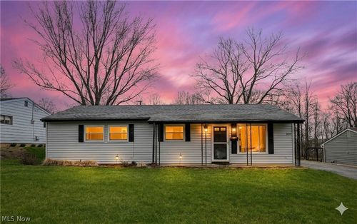 6369 Eldridge Blvd, Bedford Heights, OH, 44146-4006 | Card Image