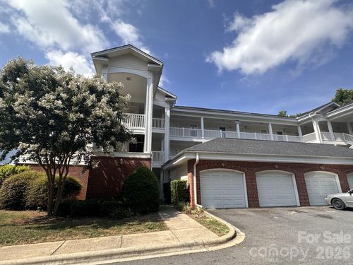 8745 Coralbell Ln, Charlotte, NC, 28213-5286 | Card Image