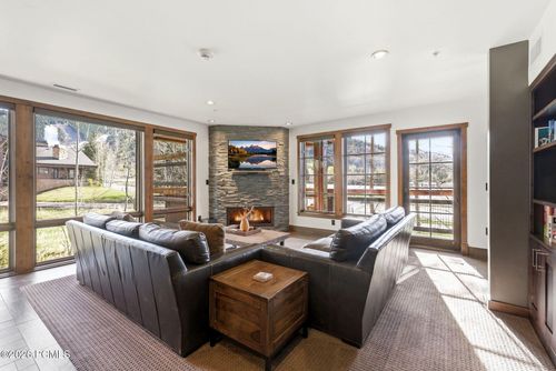 6237-2800 Deer Valley Dr E, Park City, UT, 84060-5234 | Card Image