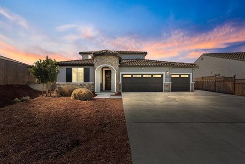 10 Hospital Rd, Hollister, CA, 95023-9274 | Card Image