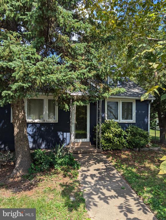 Davis Ave, Audubon, NJ 08106