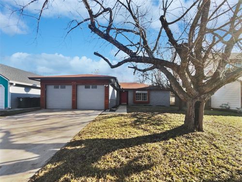 9721 Meadowheath Dr, Austin, TX, 78729-2720 | Card Image