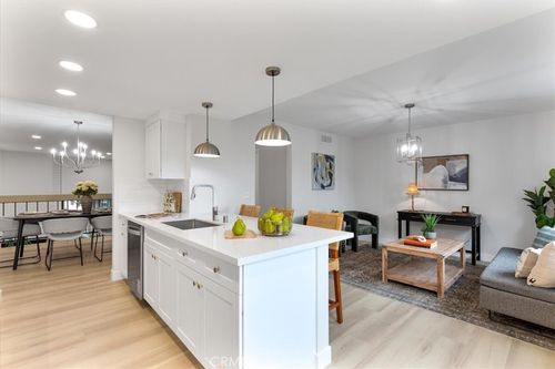 unit-25-17150 Burbank Blvd, Encino, CA, 91316-1839 | Card Image